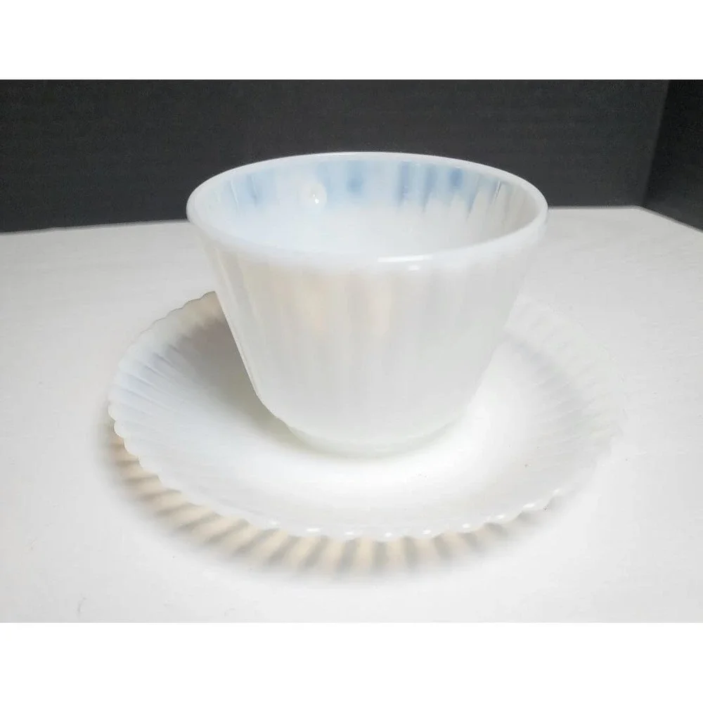 Vintage MacBeth Evans Teacup &‎ Saucer Set Opalescent Depression Glass Petalware